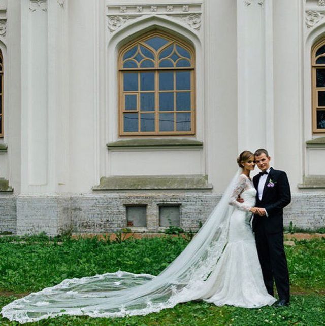 Wedding dress, Bride, Photograph, Gown, Dress, Bridal clothing, Veil, Wedding, Ceremony, Formal wear, 
