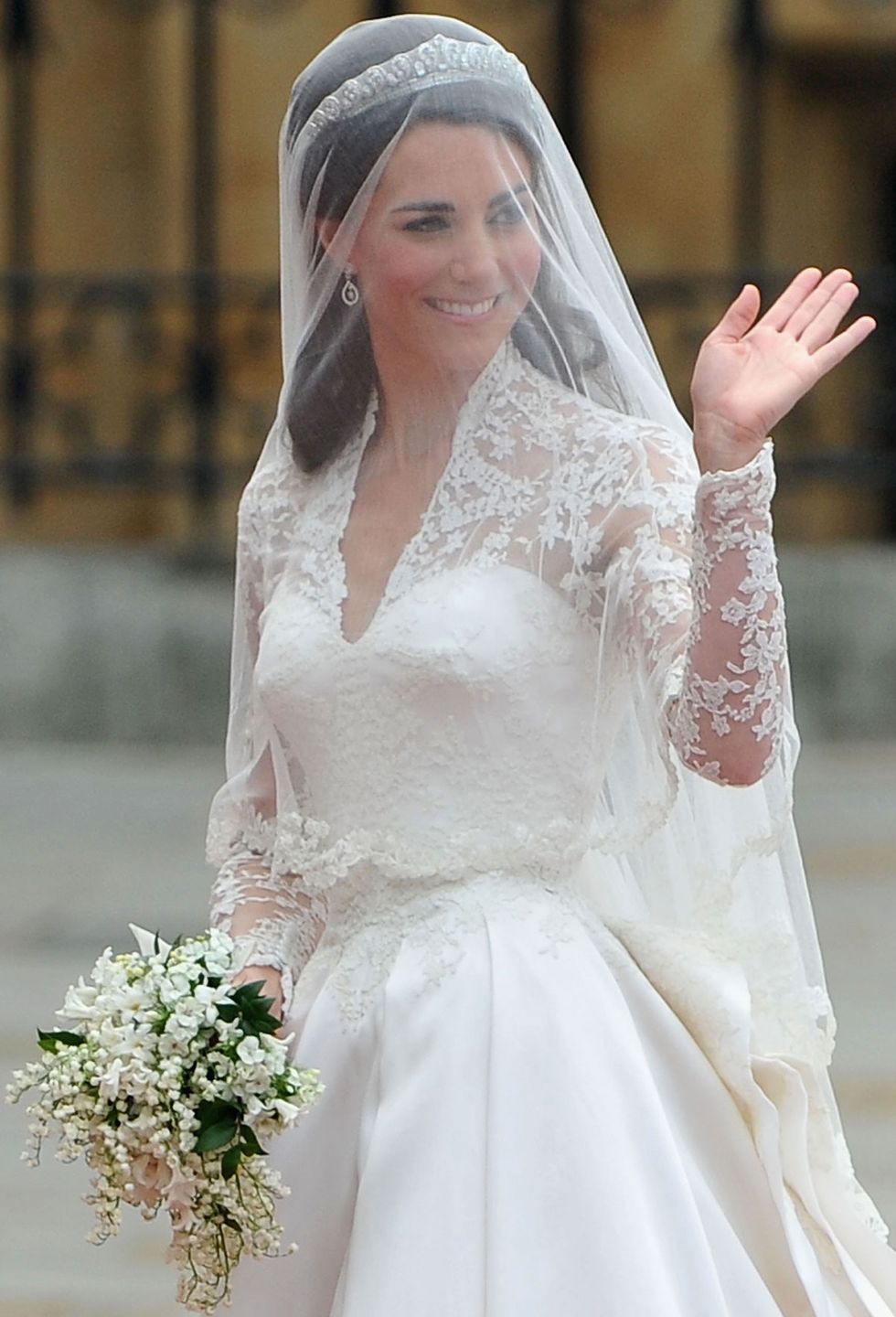Veil, Wedding dress, Bride, Bridal accessory, Bridal veil, Clothing, Gown, Bridal clothing, Dress, Headpiece, 