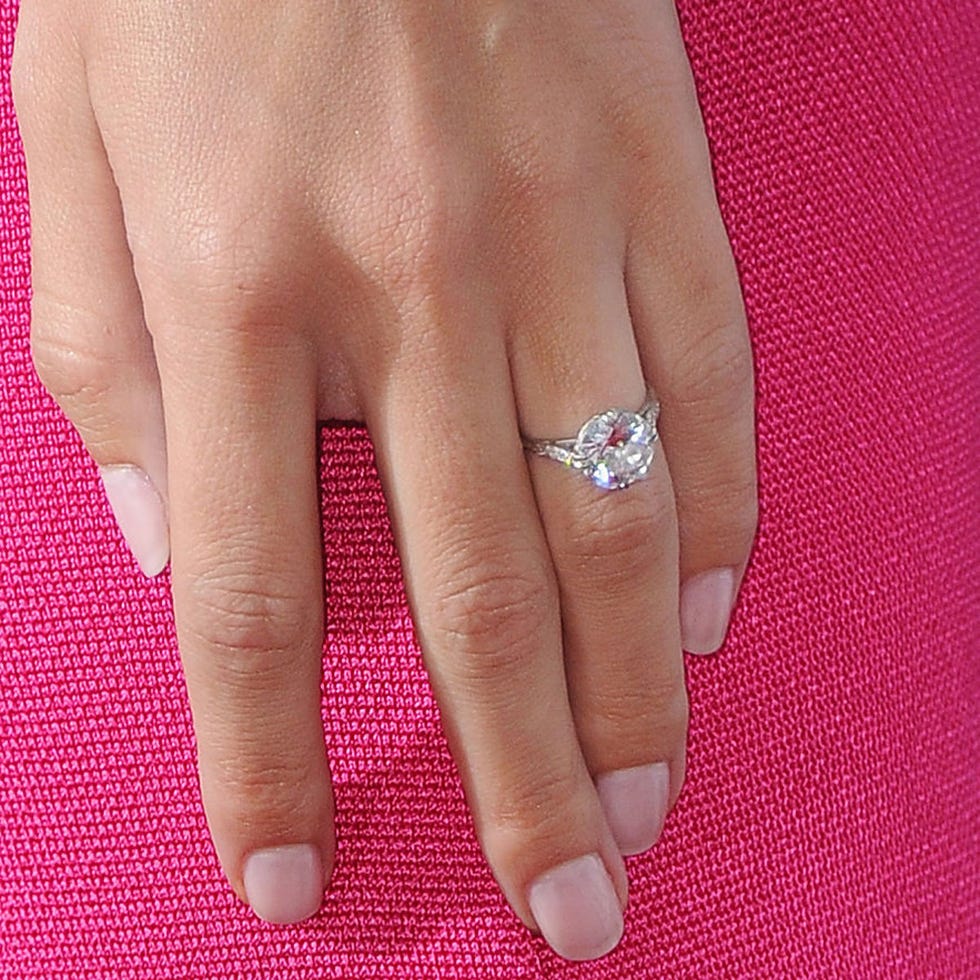 Finger, Nail, Ring, Manicure, Nail care, Engagement ring, Wedding ring, Nail polish, Skin, Hand, 