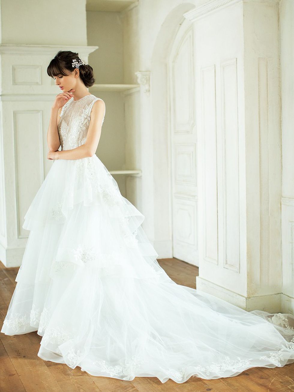 Gown, Wedding dress, Bride, Dress, Clothing, Photograph, Bridal clothing, Shoulder, Bridal party dress, White, 