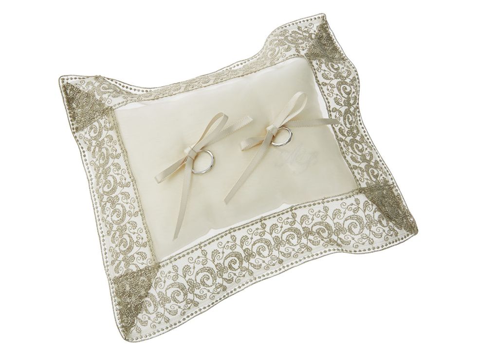 Wedding ring cushion, Wedding ceremony supply, Pillow, Beige, Textile, Linens, Throw pillow, Furniture, Bedding, Fashion accessory, 