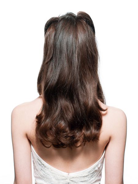 Hairstyle, Shoulder, Joint, Style, Back, Long hair, Beauty, Neck, Brown hair, Liver, 
