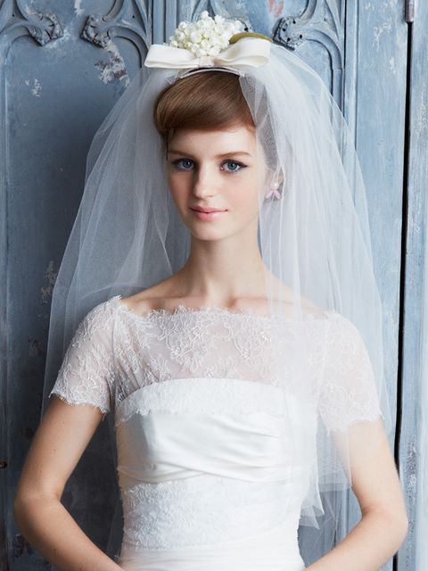 Clothing, Bridal veil, Bridal clothing, Veil, Sleeve, Skin, Bridal accessory, Shoulder, Textile, Wedding dress, 