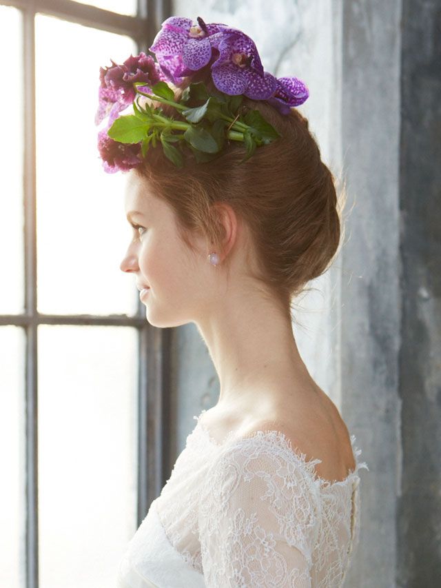 Clothing, Hairstyle, Shoulder, Bridal accessory, Hair accessory, Petal, Flower, Headpiece, Style, Bridal clothing, 