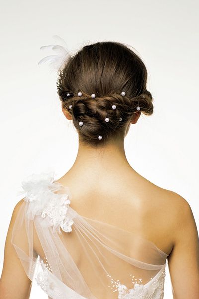 レモンの☆髪飾り☆シニョン花巻 可憐さを引き出すシニョンヘアのアレンジ