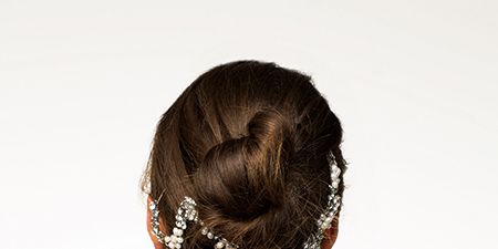 Ear, Brown, Hairstyle, Skin, Shoulder, Joint, Back, Style, Hair accessory, Neck, 