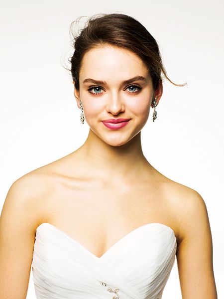 Clothing, Ear, Lip, Hairstyle, Skin, Strapless dress, Shoulder, Eyebrow, Joint, Earrings, 