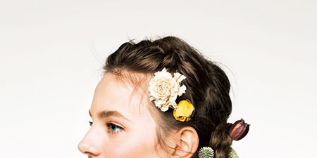 Ear, Hairstyle, Skin, Chin, Forehead, Shoulder, Photograph, Hair accessory, Bridal accessory, Headpiece, 