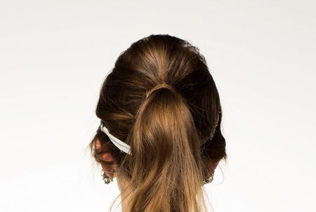 Clothing, Hairstyle, Shoulder, Joint, Style, Fashion, Neck, Beauty, Hair accessory, Back, 