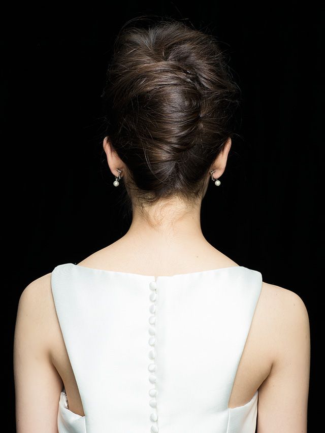 Clothing, Ear, Hairstyle, Shoulder, Joint, Style, Earrings, Fashion, Neck, Back, 