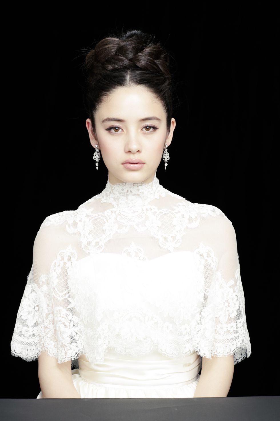 Clothing, Lip, Hairstyle, Skin, Sleeve, Shoulder, Joint, White, Style, Beauty, 