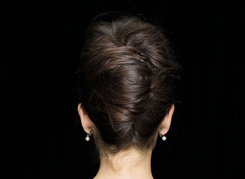 Clothing, Ear, Hairstyle, Shoulder, Joint, Style, Earrings, Fashion, Neck, Back, 