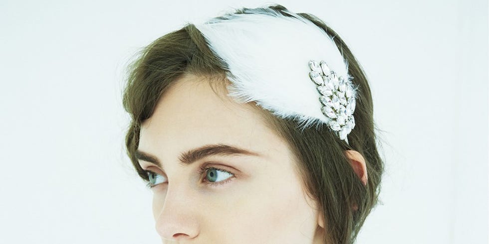 Hair, Headpiece, Hair accessory, Clothing, Headband, Fashion accessory, Hairstyle, Chin, Head, Forehead, 