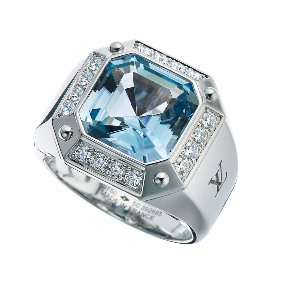 Ring, Gemstone, Jewellery, Fashion accessory, Engagement ring, Diamond, Platinum, Body jewelry, Pre-engagement ring, Metal, 