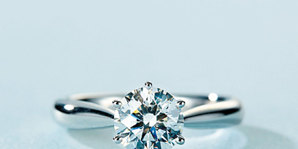 Body jewelry, Pre-engagement ring, Jewellery, Ring, Engagement ring, Fashion accessory, Diamond, Platinum, Gemstone, Wedding ring, 