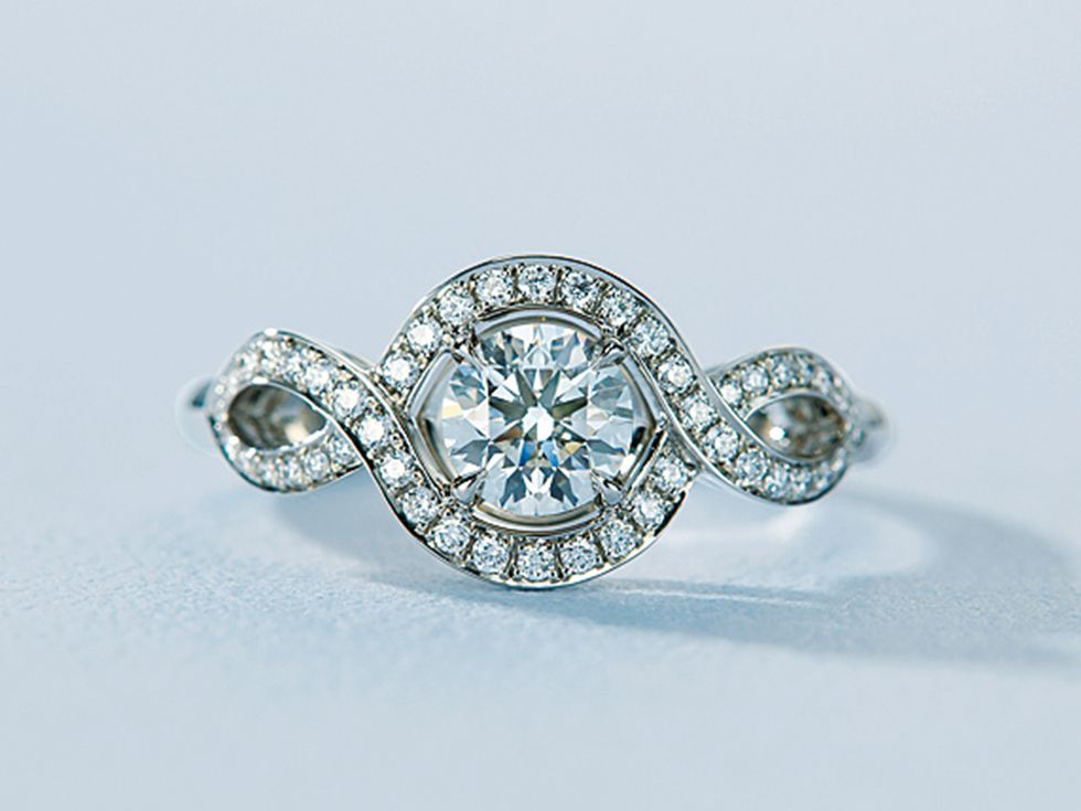 Jewellery, Ring, Diamond, Engagement ring, Fashion accessory, Gemstone, Body jewelry, Platinum, Wedding ring, Pre-engagement ring, 