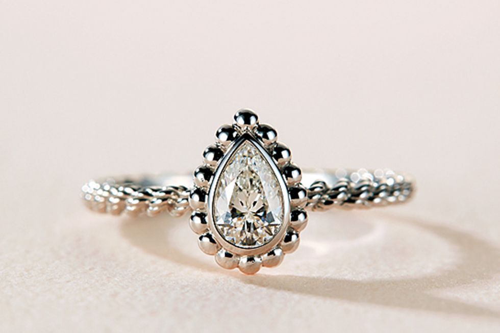 Jewellery, Fashion accessory, Ring, Engagement ring, Body jewelry, Diamond, Gemstone, Pre-engagement ring, Platinum, Wedding ring, 