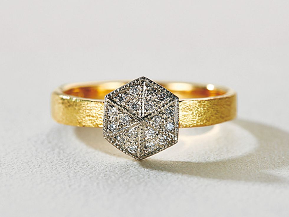 Ring, Engagement ring, Jewellery, Fashion accessory, Pre-engagement ring, Body jewelry, Yellow, Diamond, Gemstone, Wedding ring, 