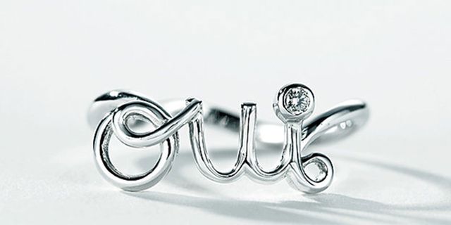 Body jewelry, Platinum, Jewellery, Fashion accessory, Silver, Engagement ring, Ring, Metal, Diamond, Gemstone, 