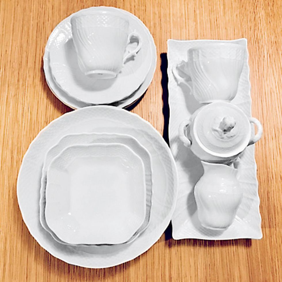 Dishware, Dinnerware set, Plate, Porcelain, Tableware, Saucer, Teacup, Cup, Cup, Ceramic, 