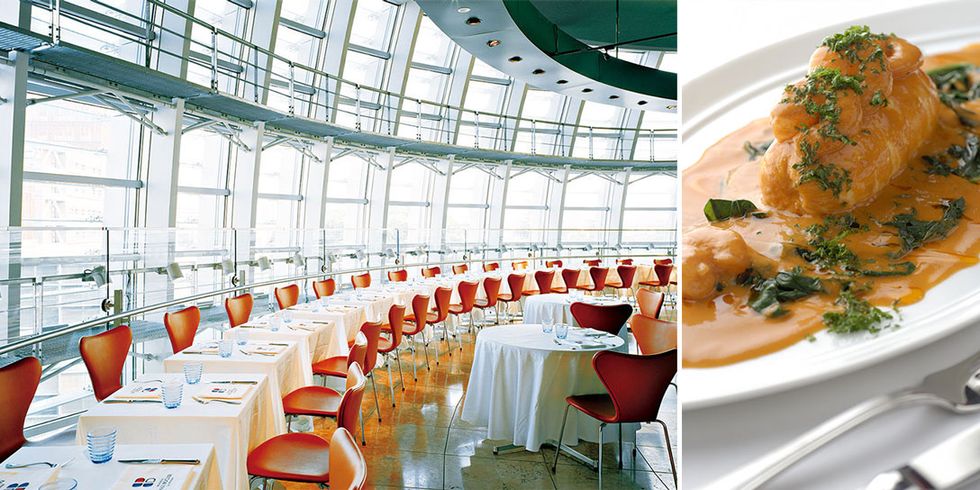 Restaurant, Building, Meal, Cafeteria, Interior design, Banquet, Function hall, Table, Furniture, À la carte food, 