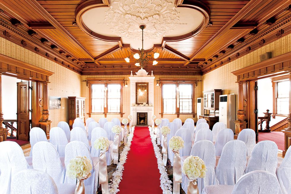 Decoration, Function hall, Photograph, Aisle, Wedding banquet, Ceiling, Ballroom, Building, Event, Lighting, 