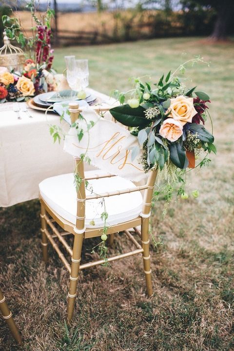 Photograph, Chair, Flower, Yellow, Garden roses, Furniture, Bouquet, Flower Arranging, Plant, Cut flowers, 
