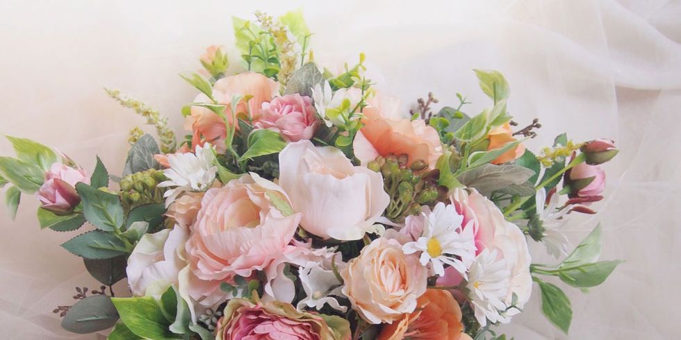 Petal, Bouquet, Flower, Cut flowers, Pink, Peach, Floristry, Flowering plant, Flower Arranging, Floral design, 