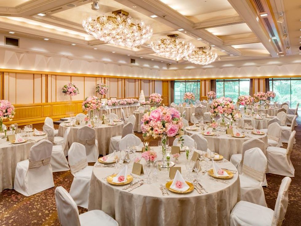 Decoration, Wedding banquet, Function hall, Banquet, Pink, Rehearsal dinner, Wedding reception, Party, Ballroom, Restaurant, 