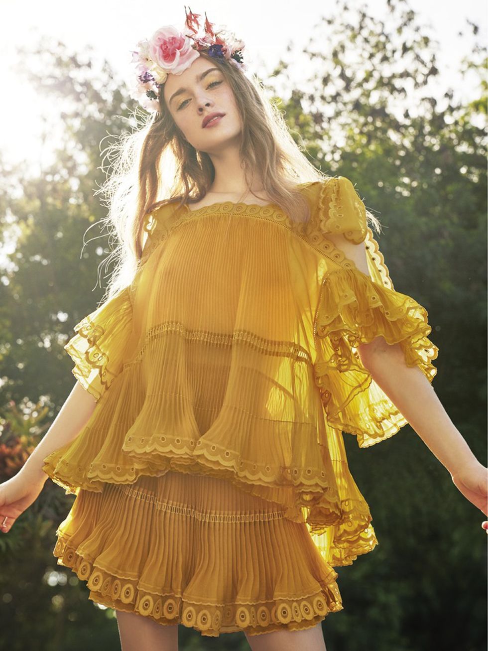 Yellow, Clothing, Shoulder, Beauty, Fashion, Blond, Dress, Sunlight, Long hair, Joint, 