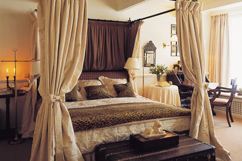 Bedroom, Bed, Furniture, Room, Property, Interior design, Curtain, Bed frame, Suite, Canopy bed, 