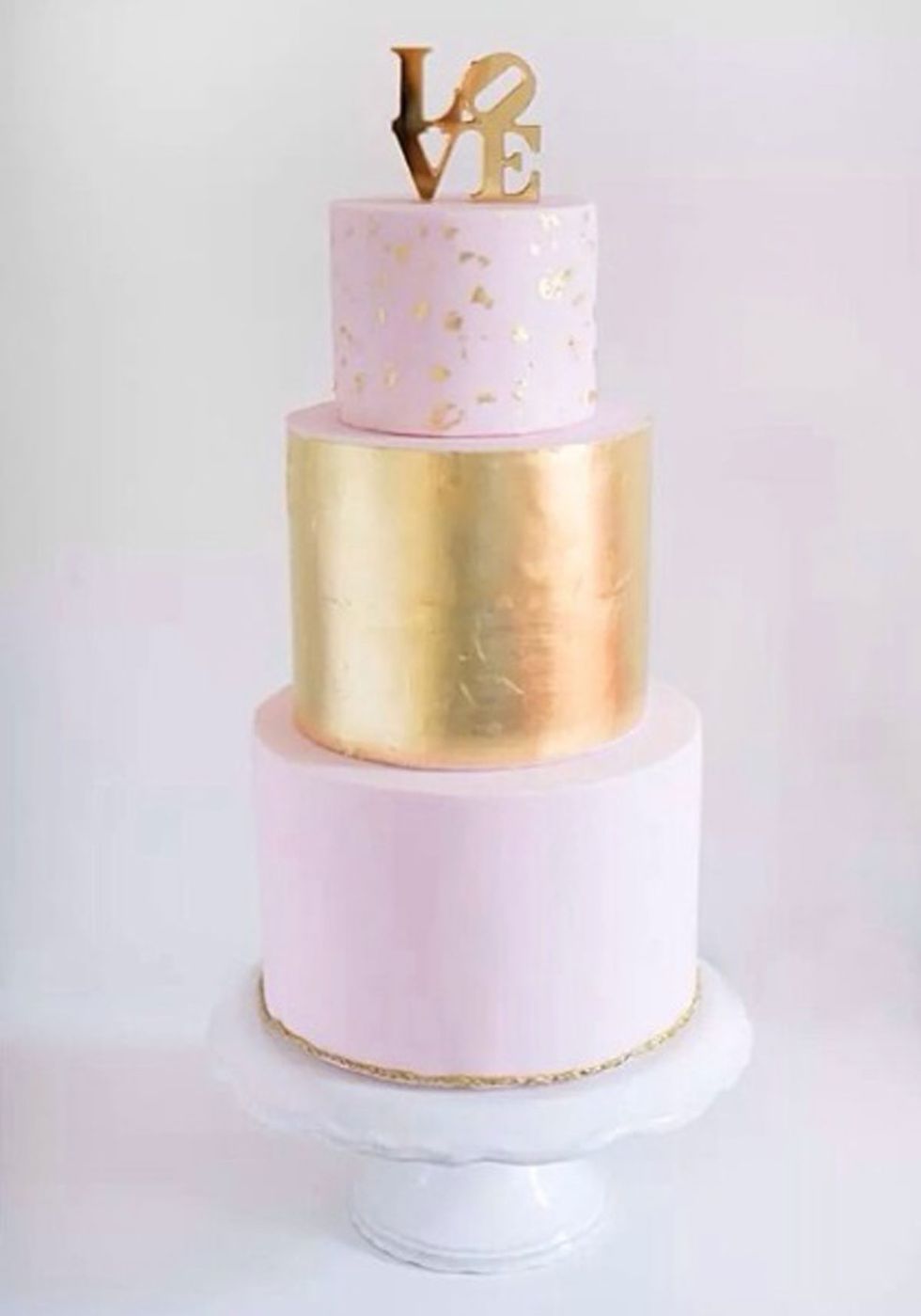White, Wedding cake, Pink, Sugar paste, Fondant, Buttercream, Icing, Cake, Sugar cake, Cake decorating, 