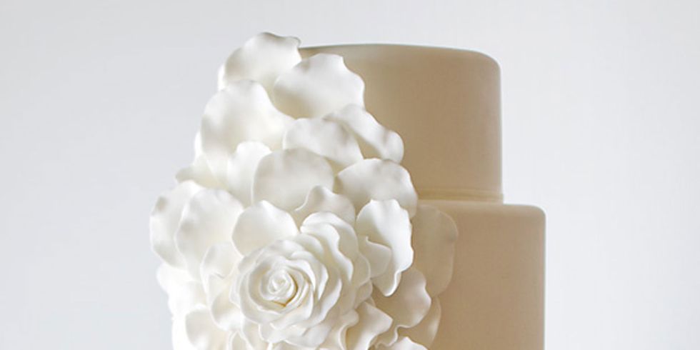 White, Wedding cake, Sugar paste, Buttercream, Icing, Cake decorating, Cake, Sugar cake, Wedding ceremony supply, White cake mix, 