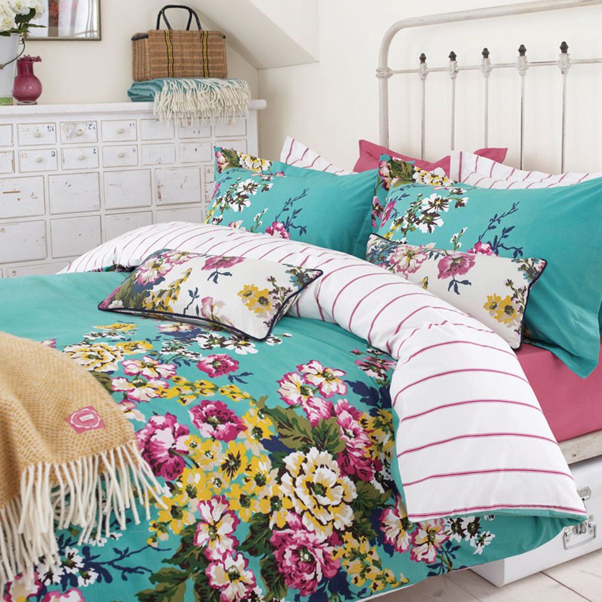 joules cambridge garden floral bedding