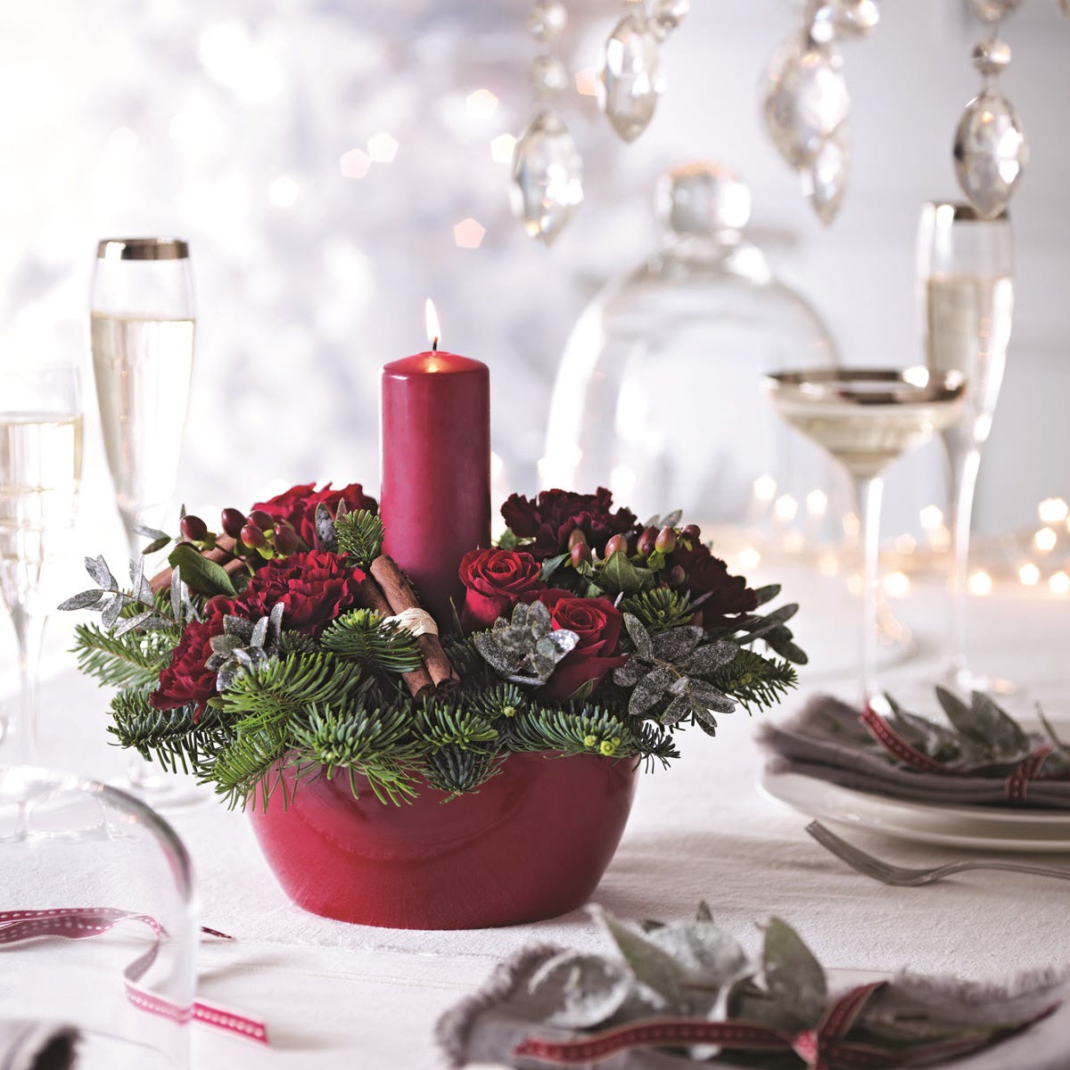 Expert Christmas flower arranging tips - Christmas decorations