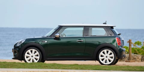 Mini 3 Door Review Car This Is The Third Generation Of Bmw S Mini And Looks Wise It Could Be Nothing But A Even Though Not Quite So These Days
