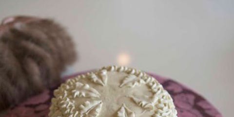 Guess What S Inside This Wedding Cake