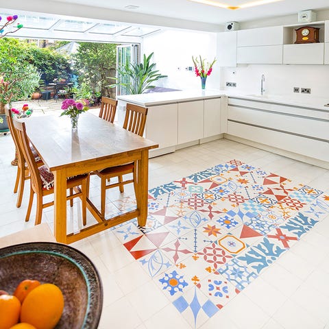 Floor, Interior design, Room, Flooring, Table, Ceiling, Interior design, Light fixture, Tile, Coffee table, Floor, Interior design, Room, Flooring, Table, Ceiling, Interior design, Light fixture, Tile, Coffee table,