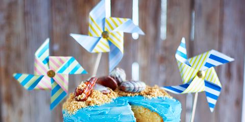 cuisine, sweetness, food, cake, dessert, ingredient, baked goods, cake decorating, cake decorating supply, sugar cake,