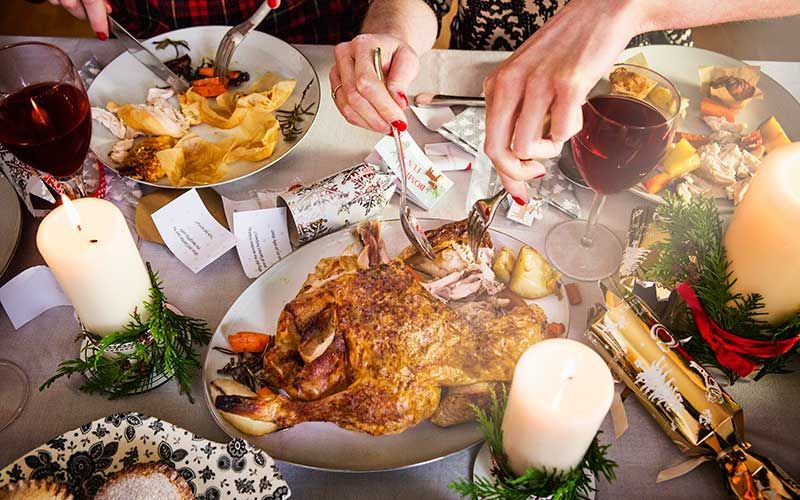 Christmas etiquette dilemmas solved Christmas day dinner dilemmas