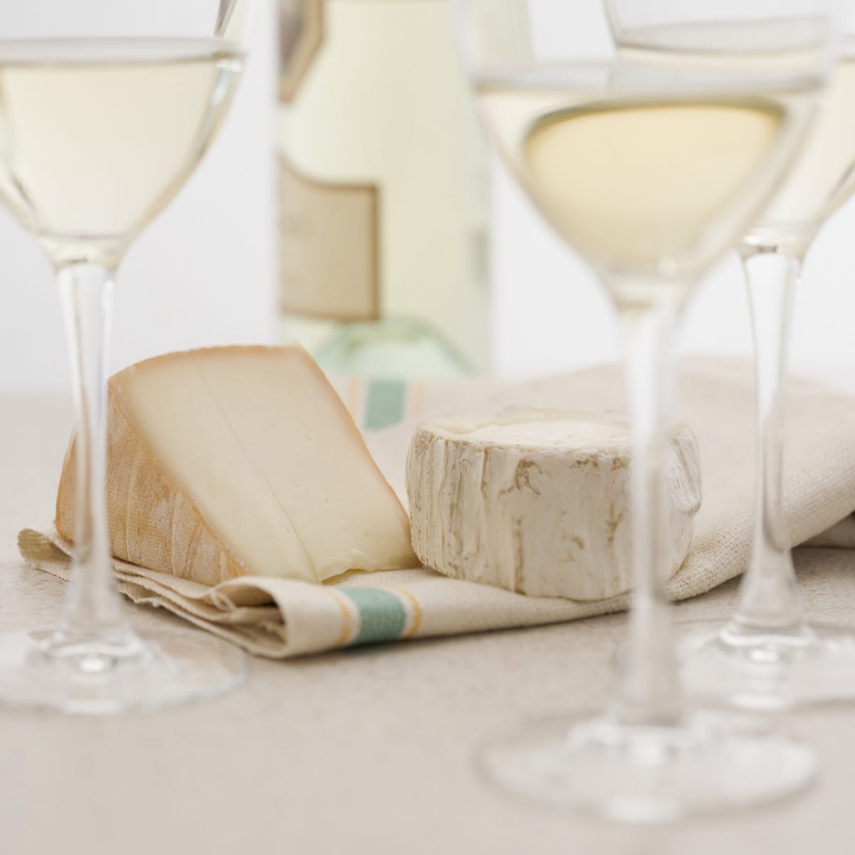 Why You Should Pair White Wine With Cheese Instead Of Red - 