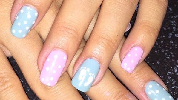 Gender reveal nails are now a thing Gender reveal nails are now a thing