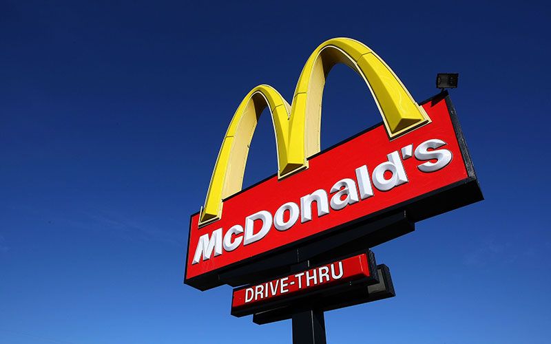 Mcdonald S Has A Gold Card That Will Give You Free Meals For Life