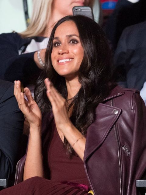 Meghan Markle wears the perfect purple autumn dress and leather jacket ...