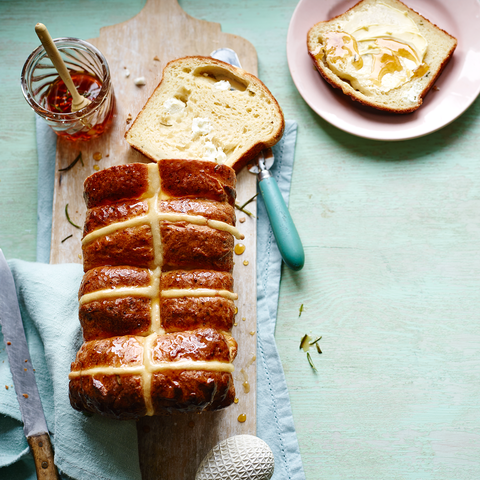 savoury goat's cheese hot cross bun loaf