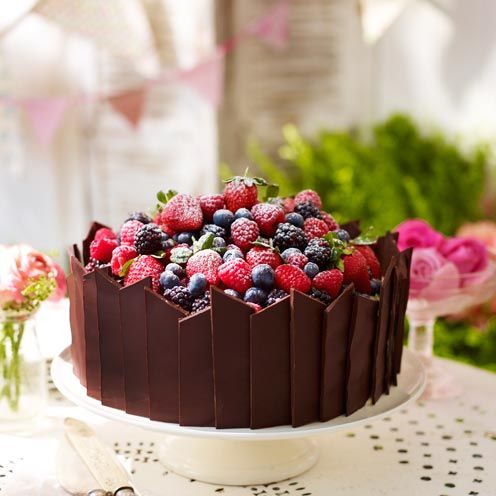 Chocolate And Fruit Decoration Cake Decoration