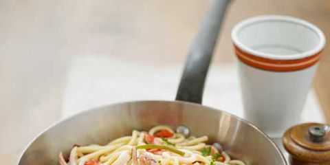 Cuisine, Food, Ingredient, Noodle, Pasta, Chinese noodles, Spaghetti, Tableware, Pancit, Dish, 