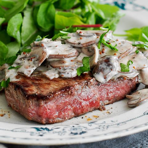 Steak with creamy mushroom sauce