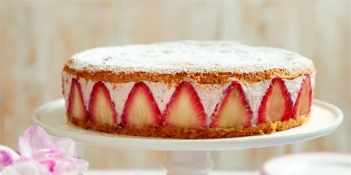 Sensational Strawberry Gateau Sensational Strawberry Gateau
