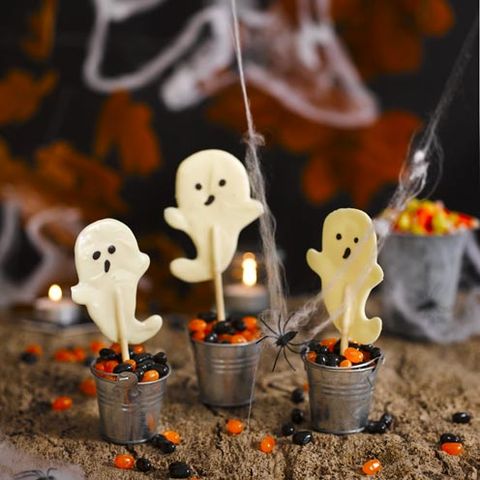 Spooky Halloween ghosts